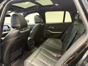 BMW 340 Bild 16