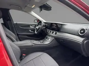 Mercedes-Benz E 220 d 4MATIC T-Modell Austria Edition ACC Navi Bild 7