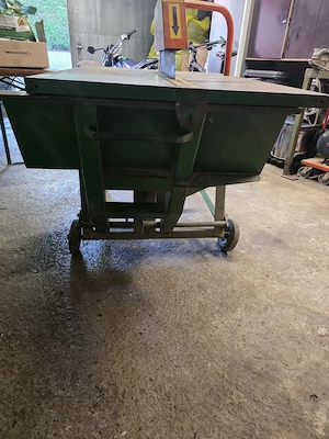 Wippsäge mit Tisch Bild 5