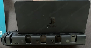 Nintendo Switch Oled mit viel Zubehör Bild 4