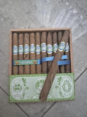 Zigarrenbox