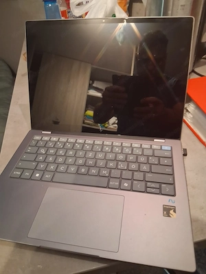 Laptop der Marke HP Bild 2