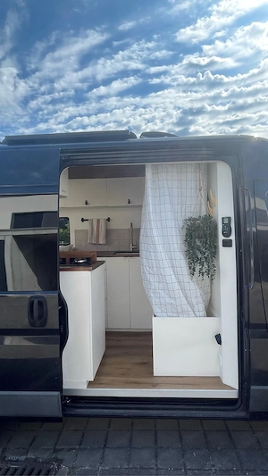 Schöner Campervan Bild 9