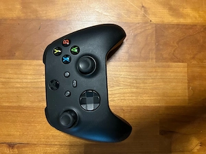 Xbox series X mit 2spielen Bild 2