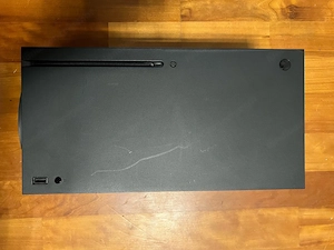 Xbox series X mit 2spielen Bild 3