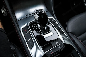 MG EHS 1,5T GDI PHEV Luxury Aut. SUV   Geländewagen Bild 6