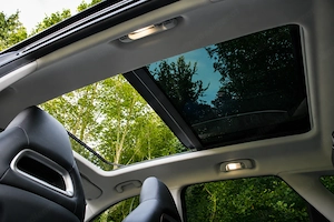 MG EHS 1,5T GDI PHEV Luxury Aut. SUV   Geländewagen Bild 2