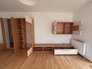 Moderne Wohnwand in Buche Bild 2