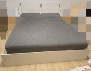 Bett + Matratze  Bild 2