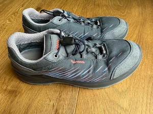 Wanderschuhe 35