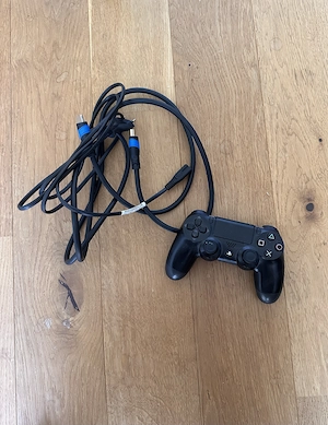 PlayStation 4 Spielkonsole mit mehreren Spielen Bild 2