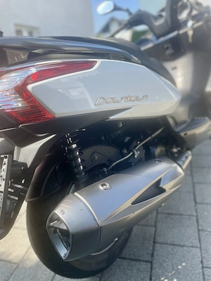 Kymco Downtown 300i ABS Roller Bild 5