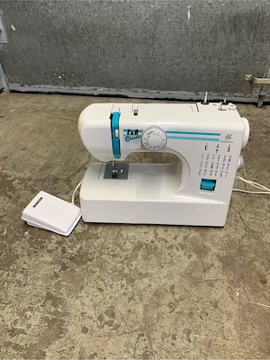 Nähmaschine