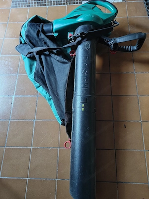 Bosch Laubbläser sauger hächsler 2300W Bild 3