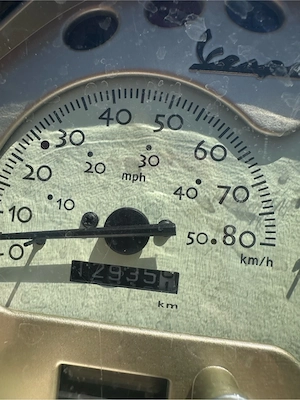 Piaggio Vespa LX 50 in schwarz Bild 3
