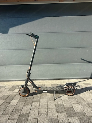 E Scooter mit Straßenzulassung    25km h