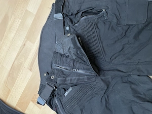 Motorrad Lederjacke Gr.56 und passende Nylon-Hose schwarz Bild 9