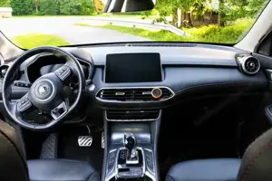 MG EHS 1,5T GDI PHEV Luxury Aut. SUV   Geländewagen Bild 8
