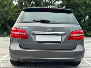 Mercedes-Benz B-Klasse B 180 Bild 3