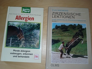 Pferdebücher, Zaumzeug, Futter, alles gratis Bild 4