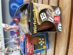 Gesellschafts Spiele für groß und Klein  Bild 4