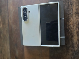 Samsung Galaxy Z7 Fold Bild 2