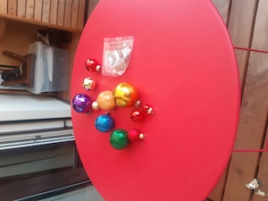 Weihnachts Kugeln in verschiedenen Farben  Bild 2