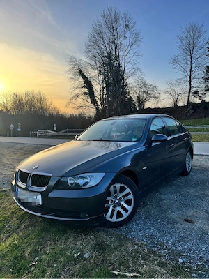 Bmw 318d - Bj 2007 Bild 2
