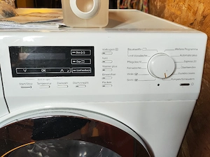 Miele Waschmaschine an Bastler Bild 2