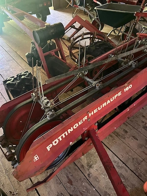 Pöttinger Heuraupe 160 Bild 2