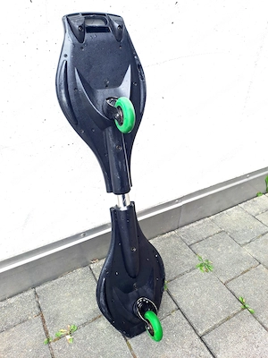 Waveboard neuwertig mit kaum Gebrauchsspuren  Bild 2