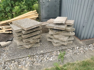 Waschbetonplatten zu verschenken 