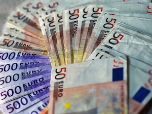 Kredite:und Investitionen mit einfachen und zuverlässigen Konditionen  Suchen Sie nach Finanzierungs