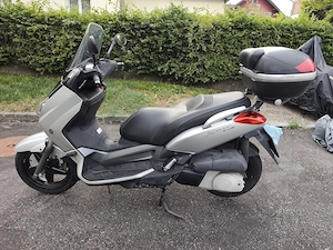 Verkaufe einen Motorroller. Bild 3