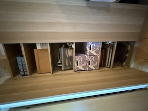 Neuwertiger Kleiderschrank Bild 2