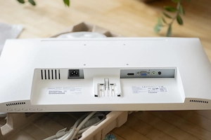 224 Zoll Monitor Full HD weiß | KOMPLETT NEU | Originalverpackung Bild 3