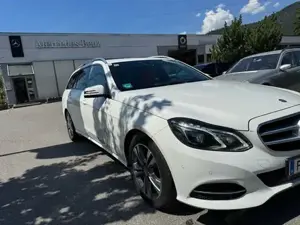 mercedes  220 E Bild 4
