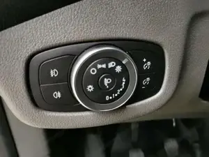 Ford  Bild 17