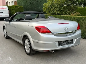 Opel Astra 1.9 CDTi Twintop Cabrio Bild 5