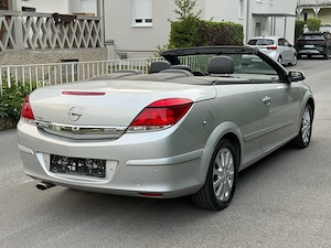 Opel Astra 1.9 CDTi Twintop Cabrio Bild 3