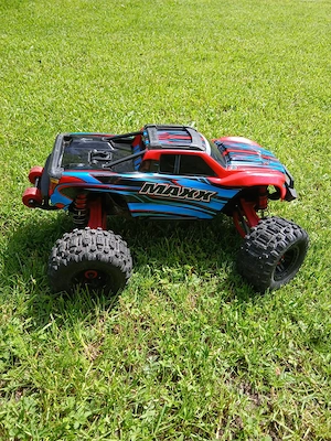 Traxxas Maxx V1 zu verkaufen  Bild 2
