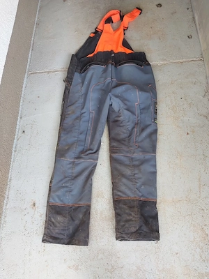 Schnittschutzhose Bild 3