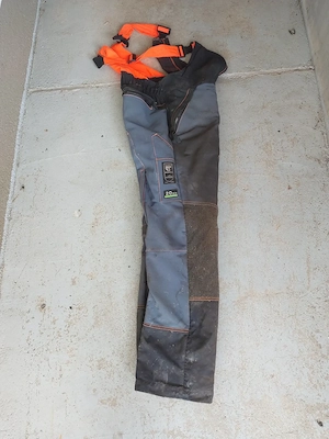 Schnittschutzhose Bild 2