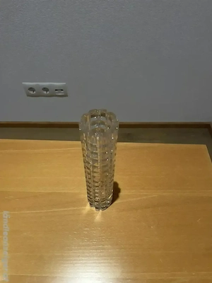 Hohe Kristallglas-Vase mit geometrischem Schliff - modern & elegant Bild 2