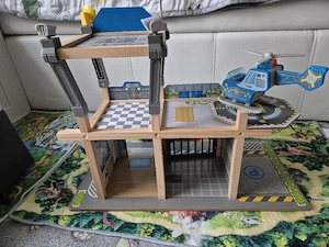 Holz Polizei Wache Spielzeug Bild 2