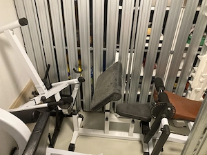 Kraftstation mit vielen Funktionen, inklusive viele Gewichte Bild 5