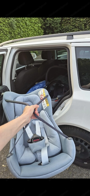 Maxi-Cosi Coral 360 mit Tragegurt Bild 2