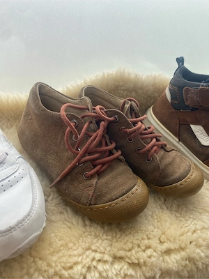 Kinderschuhe Naturino, Superfit, Reebock Bild 4