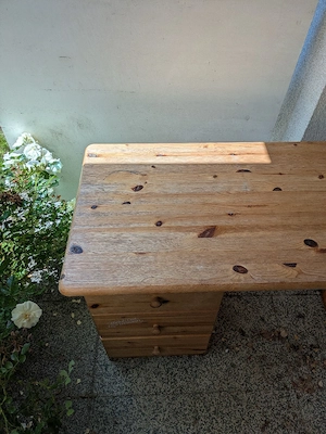 Holzschreibtisch zu Verkaufen Bild 3