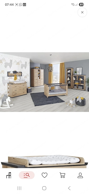 Baby- Kleinkind Kinderzimmer Gitterbett, Wickelkomode und Regal Bild 2